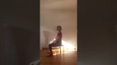 Qigong kann bei Bedarf auch im Sitzen geübt werden. Dazu hier eine kurze Erklärung zum Qigong-Sitz.